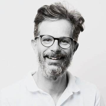 MUDr. Tomáš Pánek, Cirujano oral